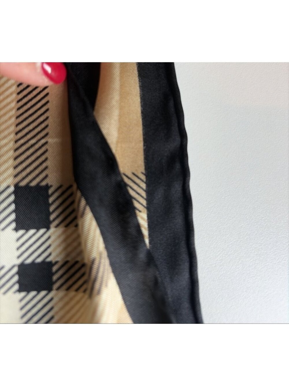 V. Fraas 100% Silk Plaid Silk Scarf 71 X 13" Beige Red Black Old Money Luxury - Picture 6 of 8